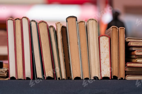 Preview: Secondhand books on a stall