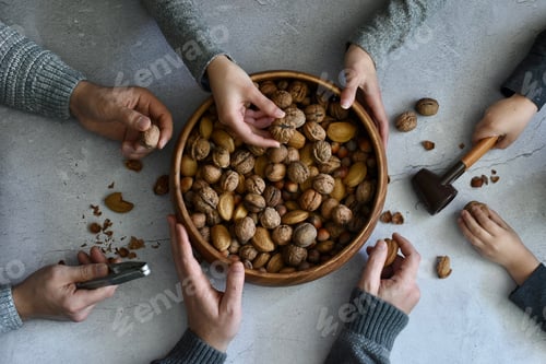 Preview: People eating nuts