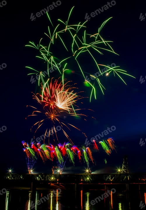 Preview: Vibrant festive fireworks over the Meridian Highway Bridge at night