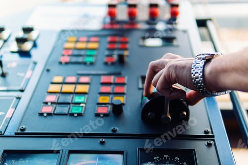 Preview: Operator Controls Industrial Equipment With Hand