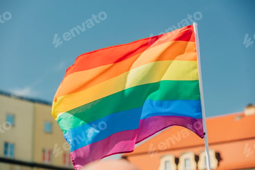 Vorschau: LGBT-Flagge hält Rights Pride in Wroclaw, Polen