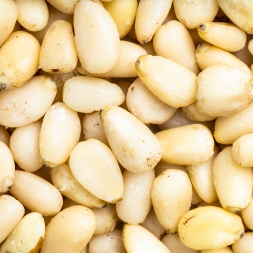 Preview: shelled pine nuts close up