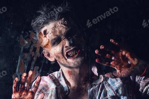 Preview: Scary zombie cosplay