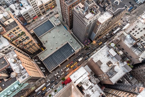 Preview: Looking down at busy 31st street in Manhattan, New York at rush hour.