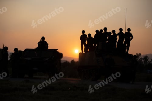 Preview: silhouette of soldiers