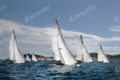 Preview: Fleet of classic sailing yachts