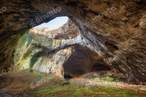 Preview: The magic cave