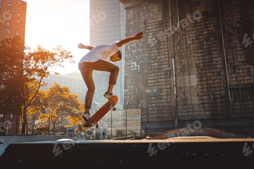 Preview: Skater training in a skate park in New York