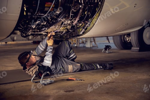 Preview: Repair and maintenance of aircraft engine on the wing of the aircraft