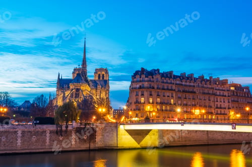 Preview: Notre Dame de Paris Cathedral