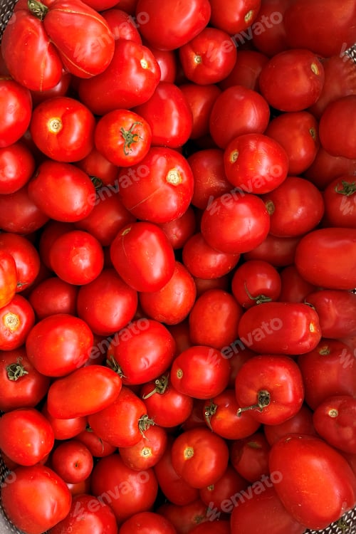 Preview: red tomatoes,healthy food background