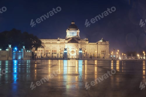 Preview: Ananta Samakhom Throne Hall, Bangkok, Thailand