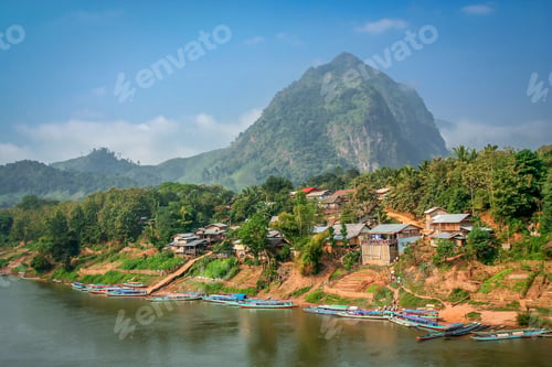 Preview: Nong Khiaw village