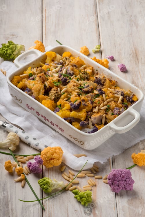 Preview: oven mixed color cauliflower with pine nuts and cheese