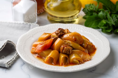 Preview: Turkish Food Leek with Meat - Etli Pirasa.