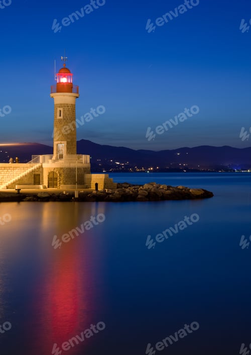 Preview: Lighthouse at dusk