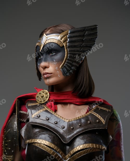 Preview: Portrait of amazon from past against grey background