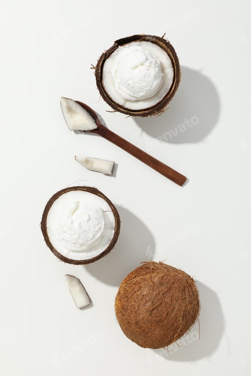 Preview: Summer dessert - ice cream, ice cream with coconut