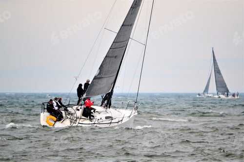 Preview: Sailers sailing in a regatta on Lake Michigan
