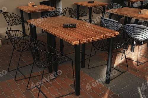 Preview: Empty tables in stylish restaurant ready for using