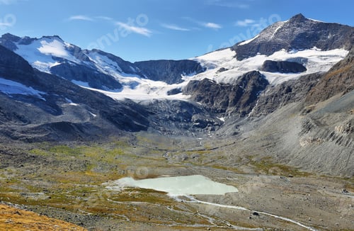 Preview: Evettes lake and Glacier du Grand Mean above the cirque des Evettes in vanoise national park, France
