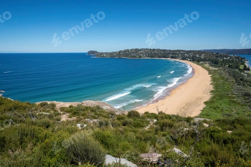 Preview: View of the scenic landscape of palm beach in Sydney, Australia.