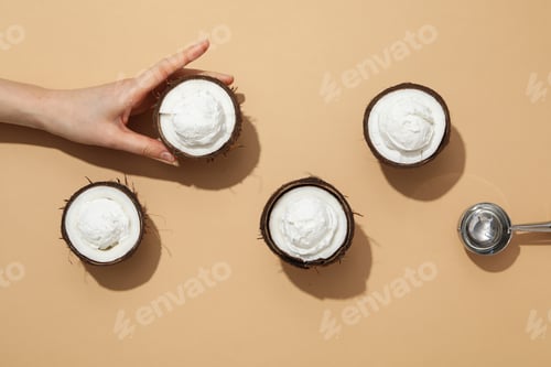 Preview: Summer dessert - ice cream, ice cream with coconut