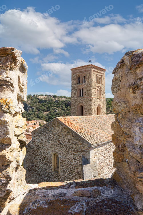 Preview: Church of Santa Maria del Castillo in Buitrago de Lozoya