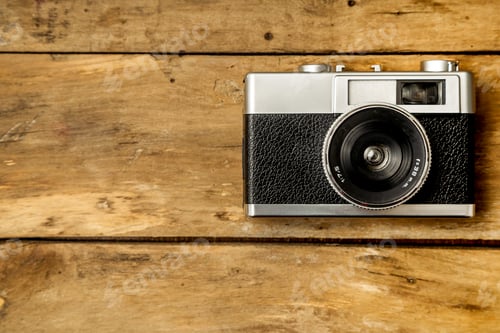 Preview: Old wooden background with photo camera