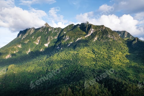 Preview: Green mountain view at Chiang Dao