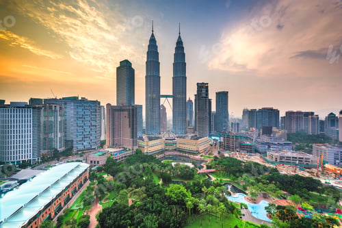 Preview: Kuala Lumpur, Malaysia park and skyline