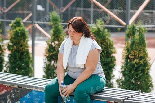 Preview: American Woman Outdoor Intermission Weight Loss Dedication