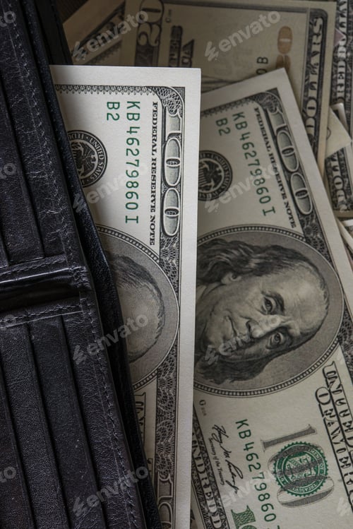 Preview: Billie dollar with wallet.