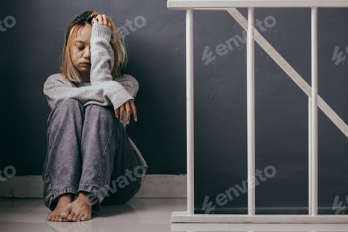Preview: Frustrated and depressed girl