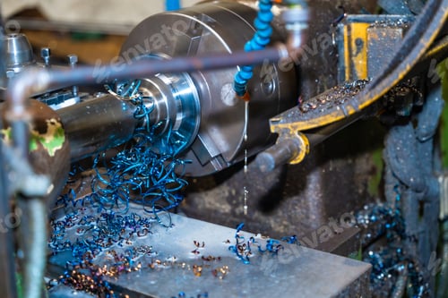 Preview: The CNC milling machine cuts metal parts with a milling machine and releasing