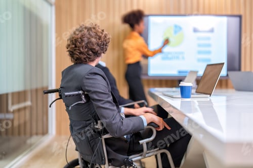 Preview: Group of startup business co-worker staff working in office