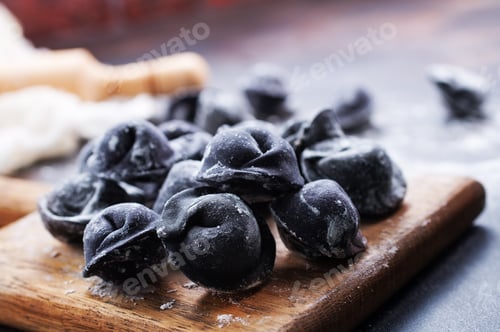 Preview: black pelmeni