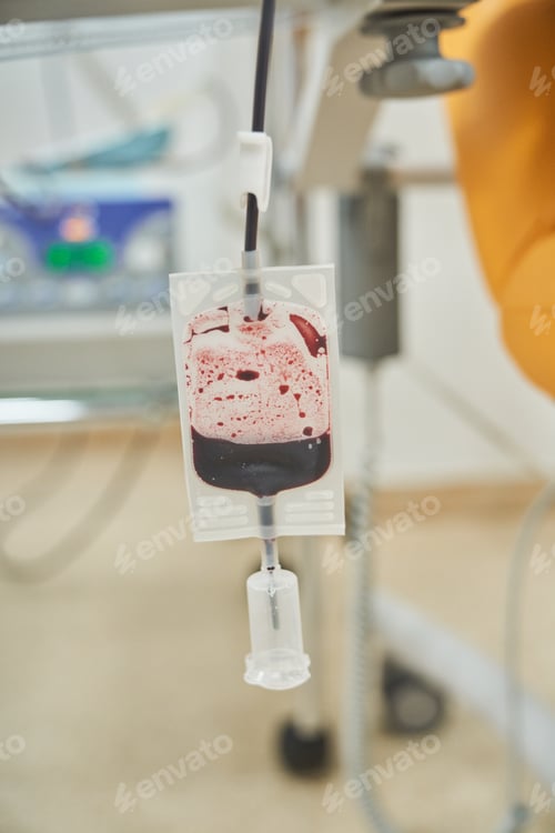 Preview: Container with blood in laboratory