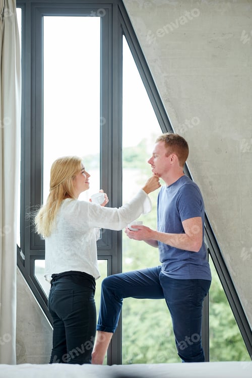 Preview: Boyfriend and Girlfriend Drinking Coffee