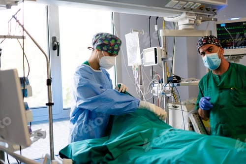 Preview: Medical team working in intensive care unit hospital