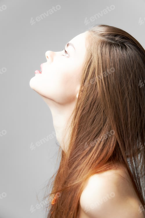 Preview: Woman looking up side view cropped view