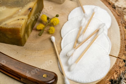 Preview: Close up clean earsticks and cotton pads.