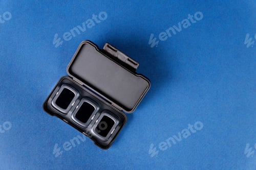 Preview: Los Angeles CA US 16 MAY 2020: New style case with Neutral Density and polarising filter set for the
