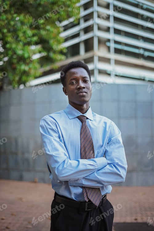 Preview: Portrait of young black businessman
