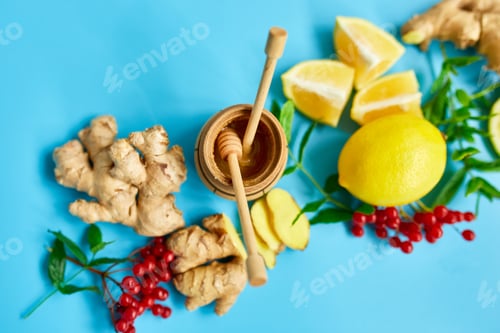 Preview: Flat lay of Immune boosting remedy, immunity boosting foods