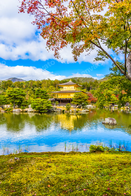 Preview: Beautiful Kinkakuji temple with golden pavillion in Kyoto japan