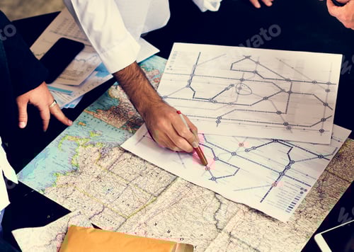 Preview: Group of people planning on robbing criminal