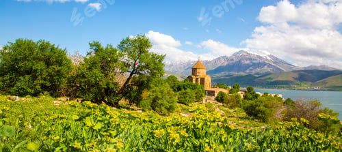 Preview: Akdamar Island in Van Lake. The Armenian Cathedral Church of the Holy Cross - Ahtamara - Turkey