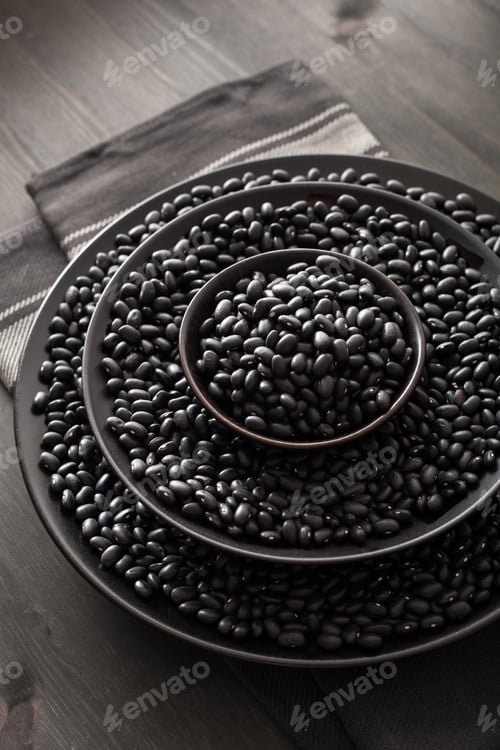 Preview: black turtle beans legumes in bowls