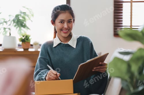 Vista previa: Pequeñas empresas propietarias de pymes, empresarias que trabajan con paquetería, comercio electrónico, marketing, Internet